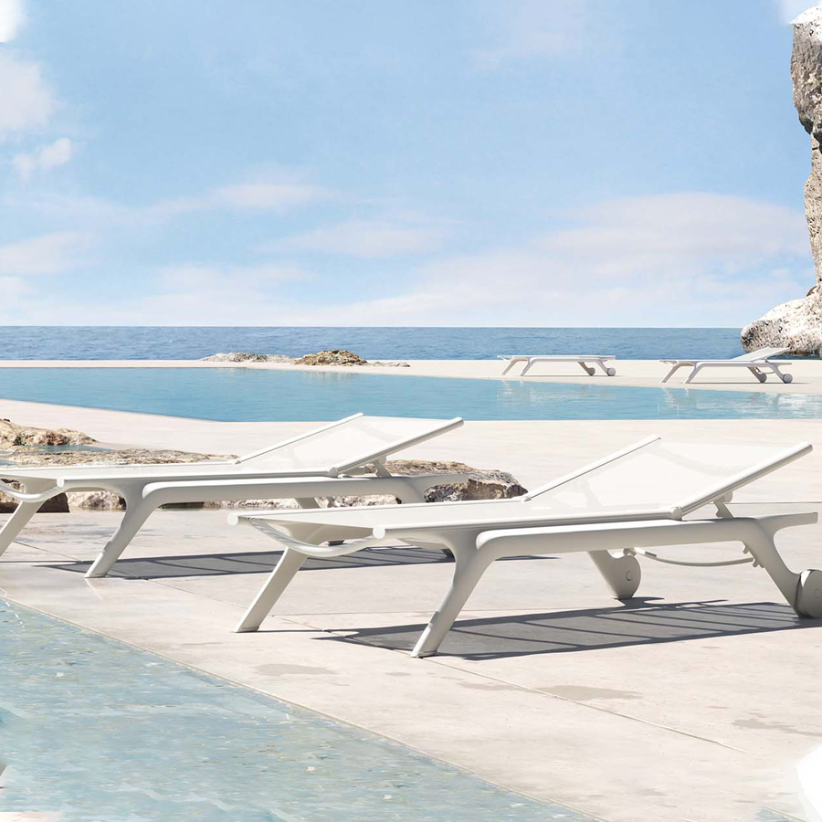 pool lounge chairs (2).jpg